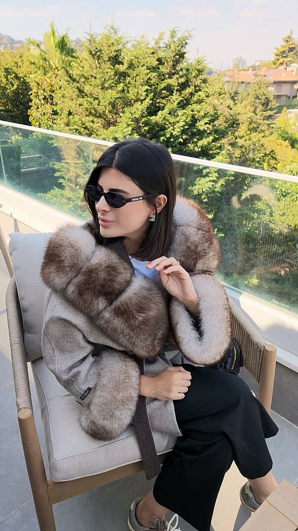 Lora Fur Coat - 3